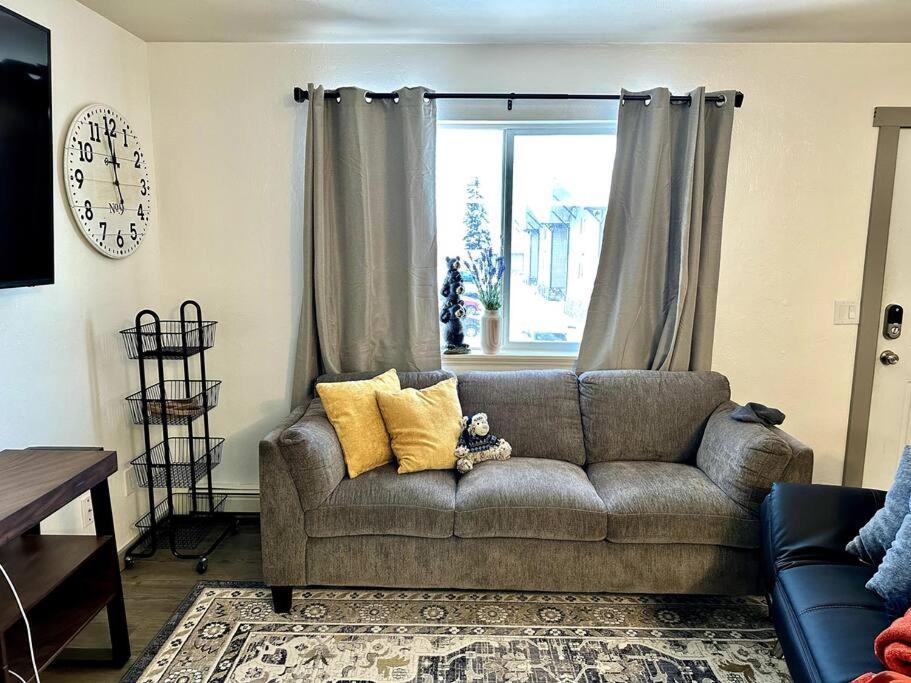 Comfortable 2Br Apt Central Fairbanks Exterior photo